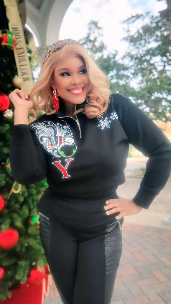 Holiday Love in Cropped Fit